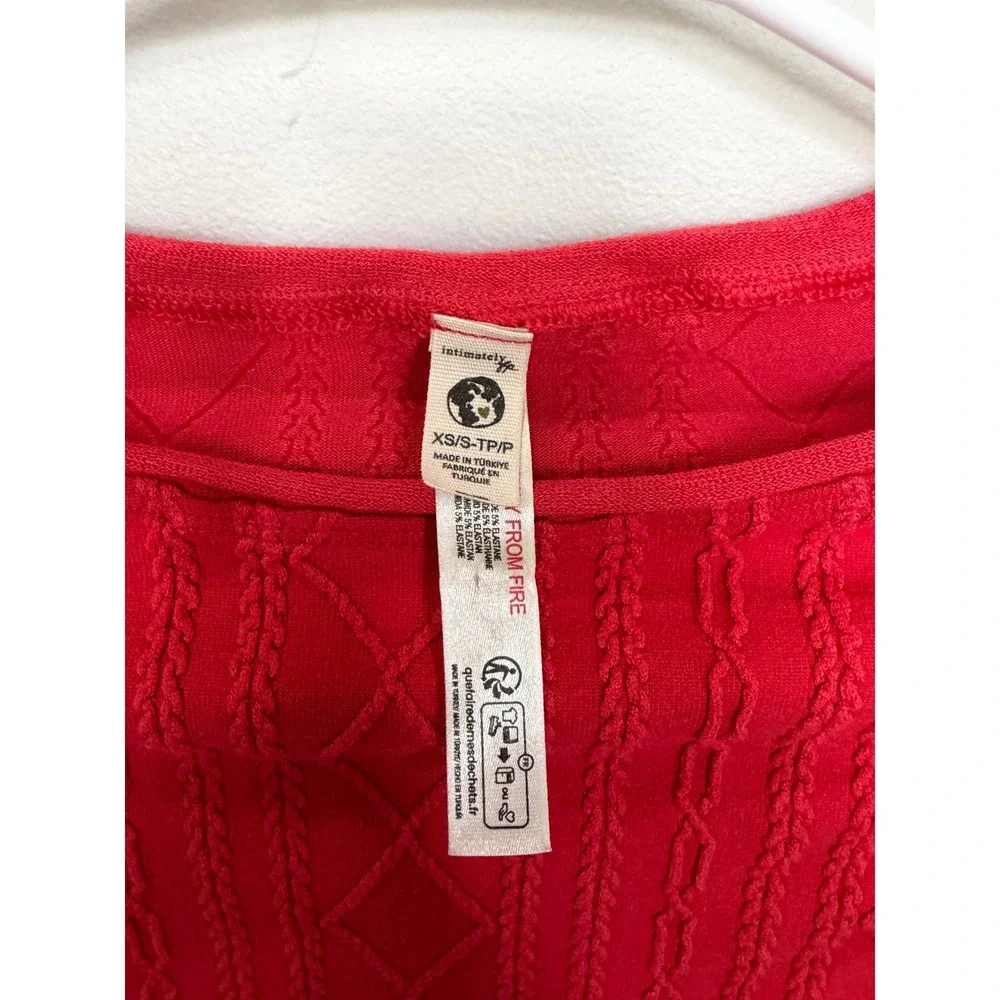 Intimately Free People Red Pointelle Cable Knit Long Sleeve Top XS/S Slim Fit